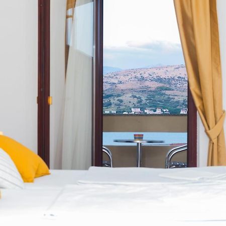 Mb Bed&Breakfast Паг Екстер'єр фото