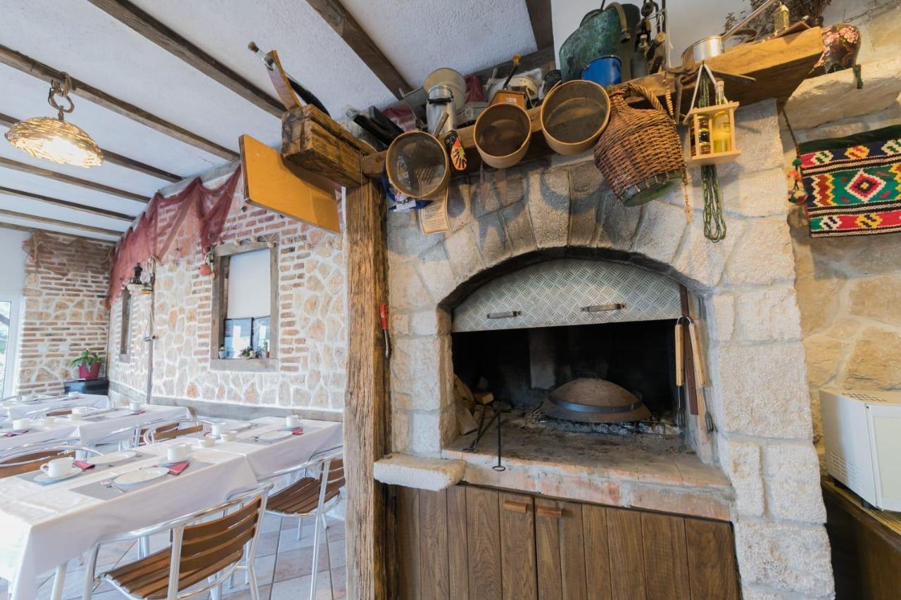 Mb Bed&Breakfast Паг Екстер'єр фото